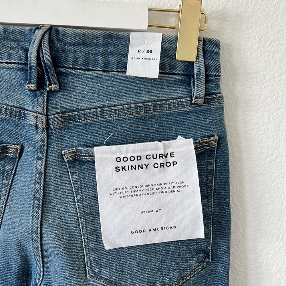 🎉HP🎉 GOOD AMERICAN Good Curve Skinny Crop Jean - Picture 9 of 13